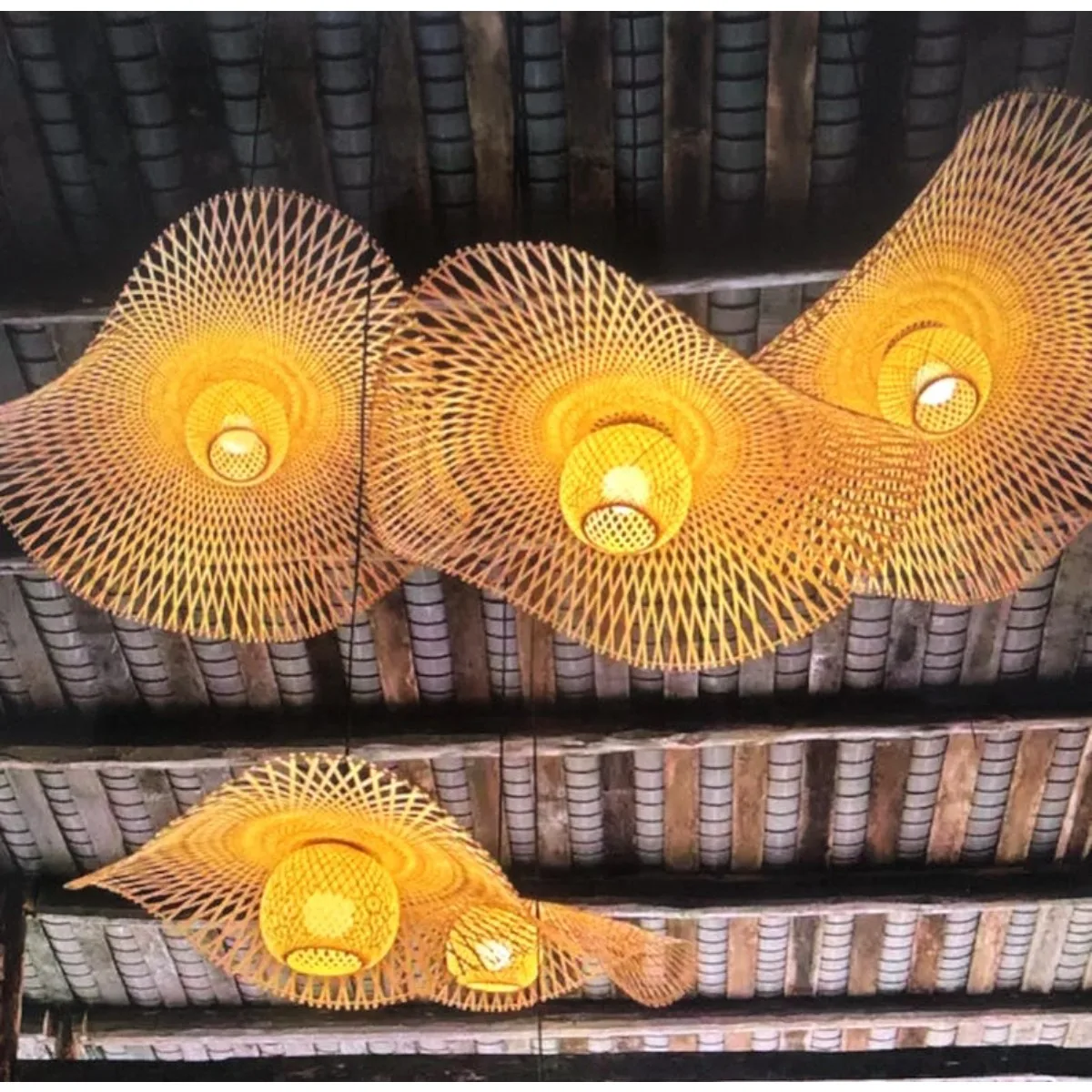 

45/55/65cm Bohemian E27 Bamboo Ceiling Lamp - Leaf Shape Rattan Pendant Light for Restaurant/Cafe/Hotel, Modern Boho Chandelier
