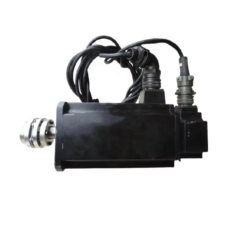 Sanyo Servo Motor Driver AC Motors Stepper Motor Controllers DC Reducer Electric Motors P20B13500HXSH6E in Good Condition