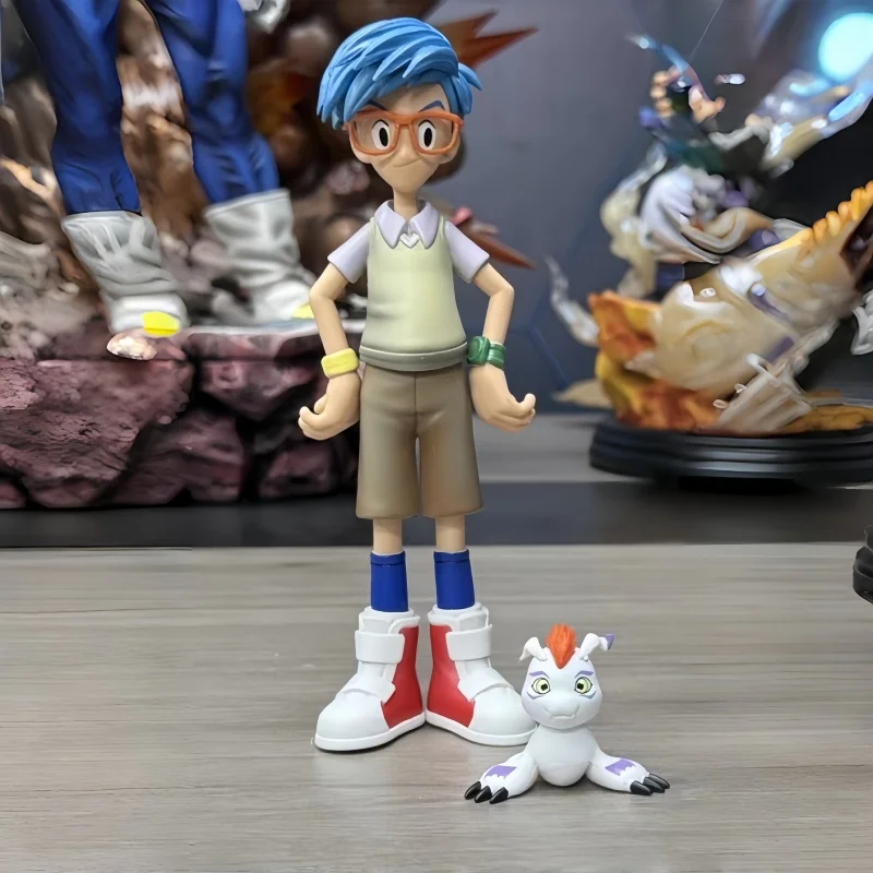 В наличии Digimon La Series, зрелые восьми персонажей и их детские портативные модели, украшения в стиле аниме, праздничные подарки