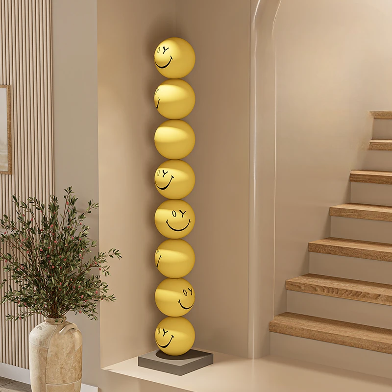 Creative Smiley Art Ornament Light Luxury High-end Installation Sculpture Ornament Bedroom Large Ornament Home Office