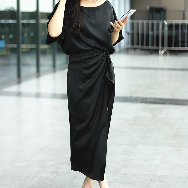 

Autumn 2025 Women's New Sle Slimming Asymmetrical Bla Long Skirt Viscose Double-Sided Satin Drapey High Waist A-Line Skirt