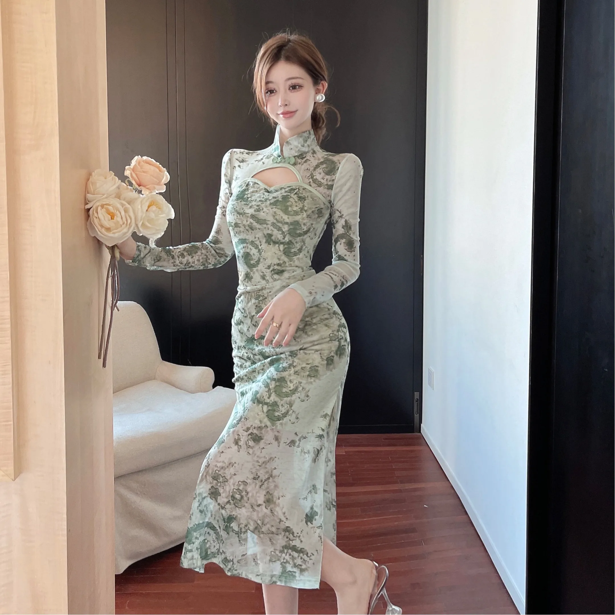 Nowa Chińska Sukienka Qipao w Stylu Retro z Długim Rozcięciem, Wycięciami, Wyszczuplająca, z Wysokim Stanem, Długa Spódnica, Jesienna Moda