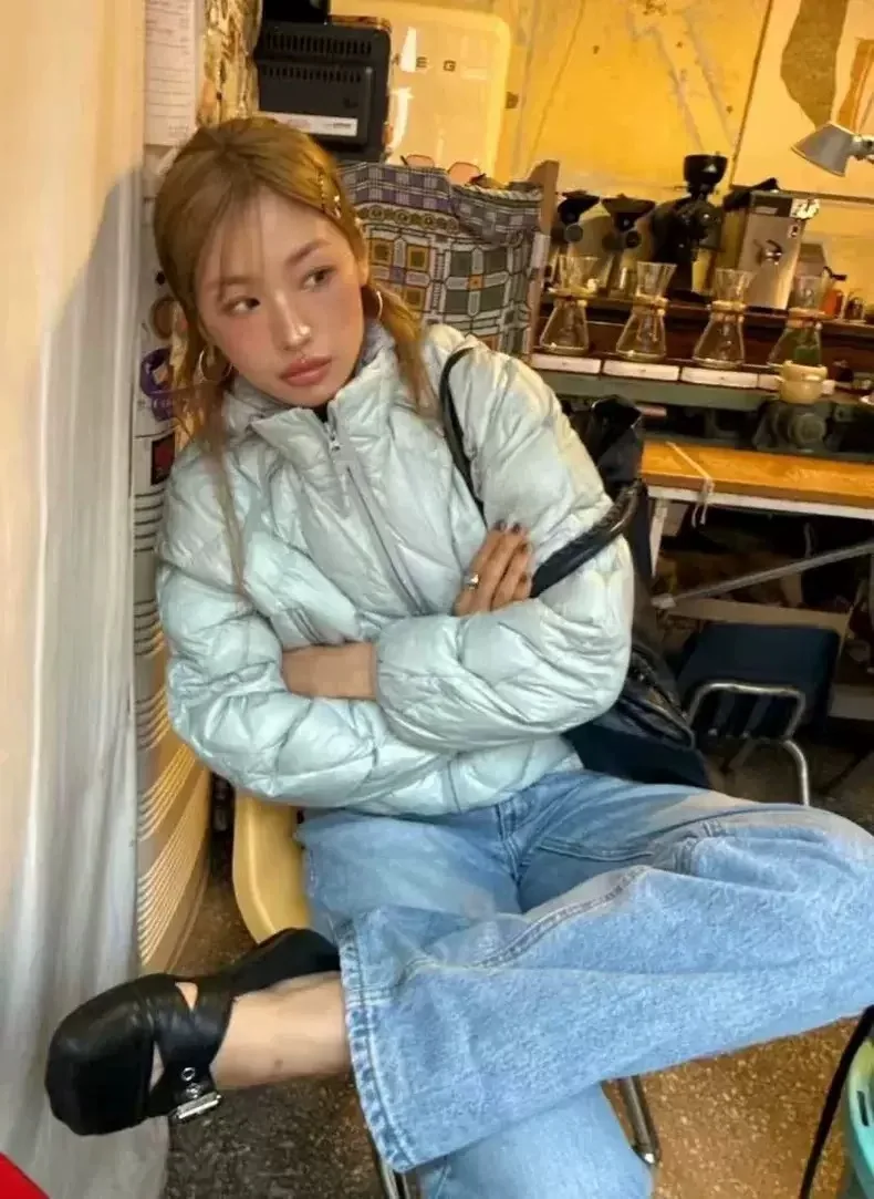 العصرية الشتاء Du down Jaet مبطن نمط تنوعا ملابس خارجية المرأة عادية Sle الدفء مضمونة غير القابلة للإزالة هود