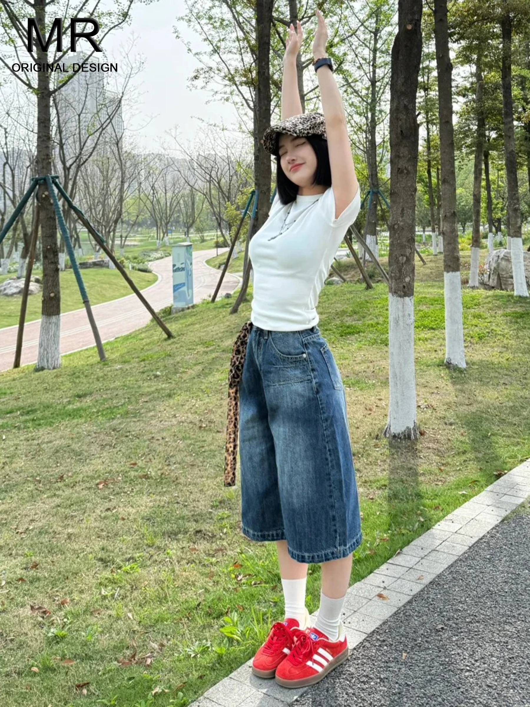 

Retro American Style High Waist Wide Leg Jeans Women's Loose Slim Straight Cut Denim Pants Spring Summer Casual Fashion