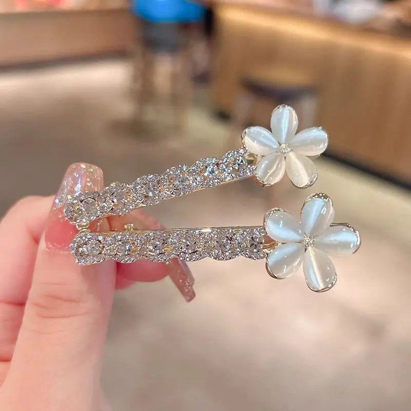 Маленькая и изысканная заколка в виде утконоса с цветком кошачьего глаза, роскошная и высококачественная прямая заколка со стразами, заколка для волос с боковой челкой для женщин