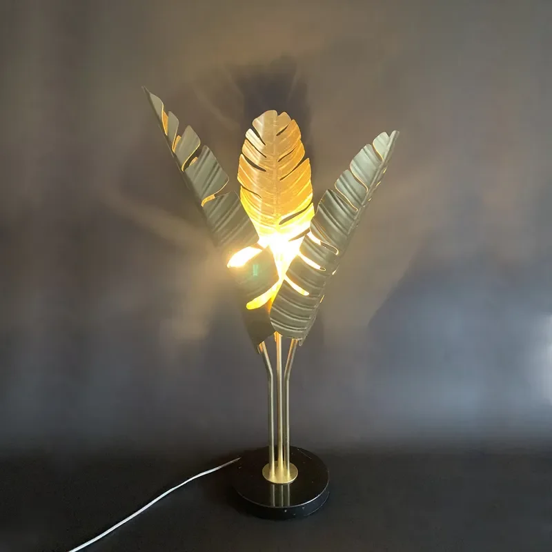 Banana Leaf Floor Lamp American Retro Iron Art Standing Decor Light for Hotel Villa Showroom Living Room