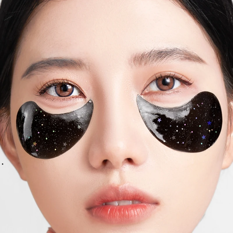 60 Pieces of Bamboo Charcoal Starry Sky Eye Mask 80g, Rich in Hydrolyzed Collagen, Tightens the Eye Area, Moisturizes, Firms, Refreshes, and Smooths the Skin, Can Be Applied on the Forehead, Around the Eyes, at the Corners of the Mouth, and on the Neck, a Great Companion for Working Overtime and Staying up Late Watching Dramas, Makes Skin Look Younger, Suitable for All Skin Types, Unisex, Alcohol-Free