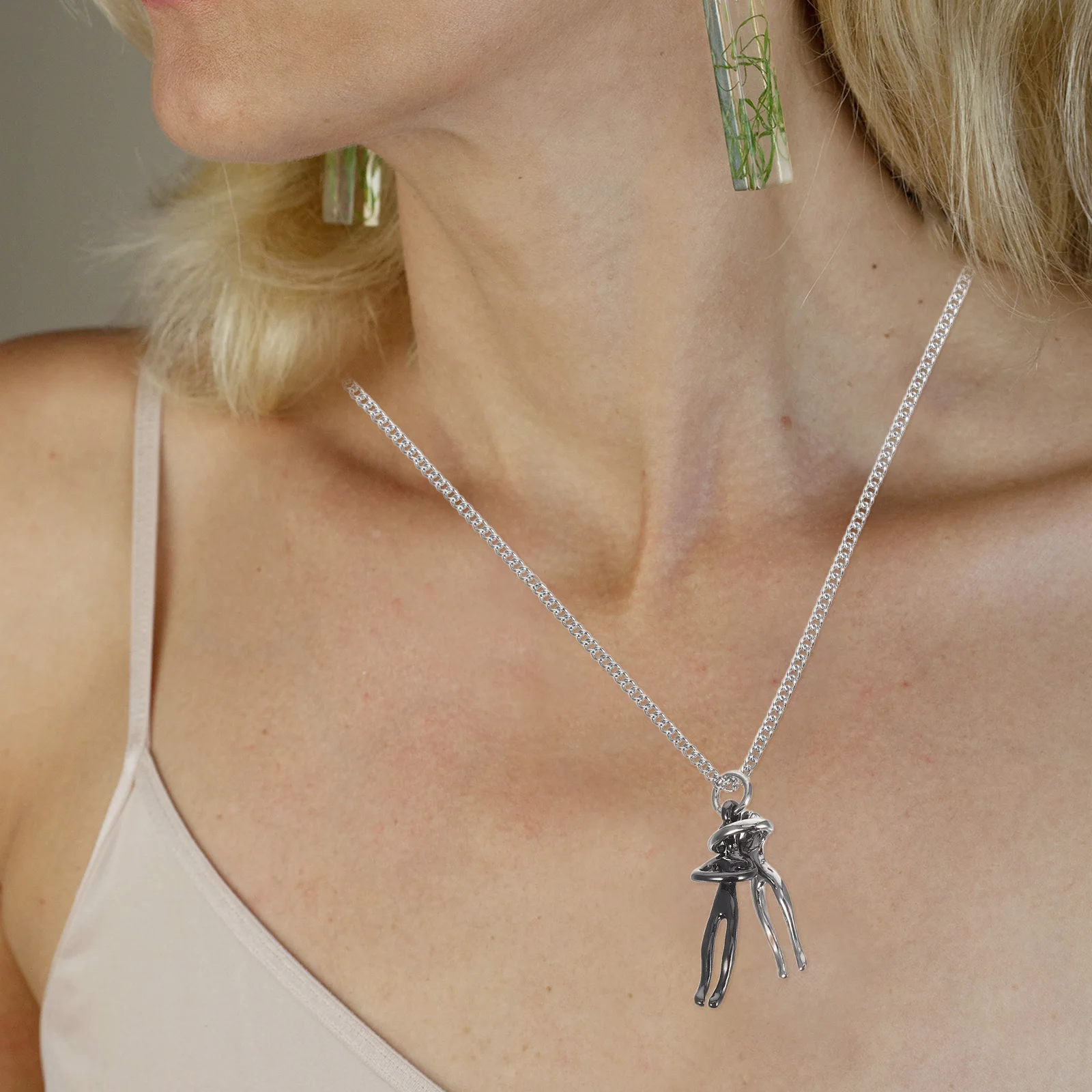 

Эмоциональное ожерелье, кулон для женщин, романтическая пара, обнимающее ювелирное изделие, подарок на день Святого Валентина, день рождения, вечеринку, танцевальный декор, фигурка шеи