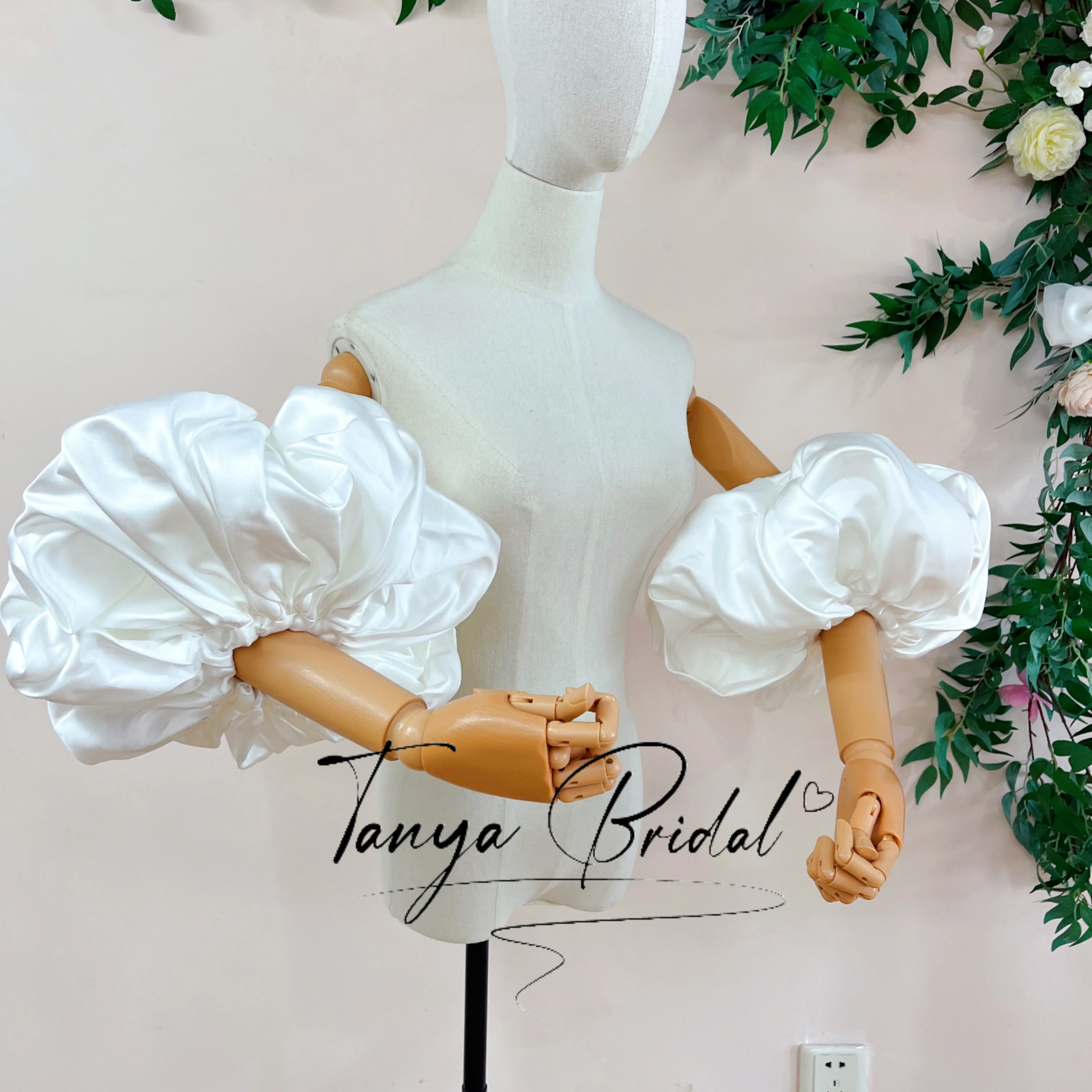 Elegant Puffy Satin Detachable Bridal Sleeves Arm Cover Removable Wedding Accessories for Brides