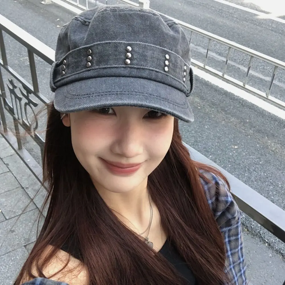 

Casual Rivet Flat Top Hat Y2k Gothic Peaked Cap Washed Denim Visor Cadet Cap Men Women