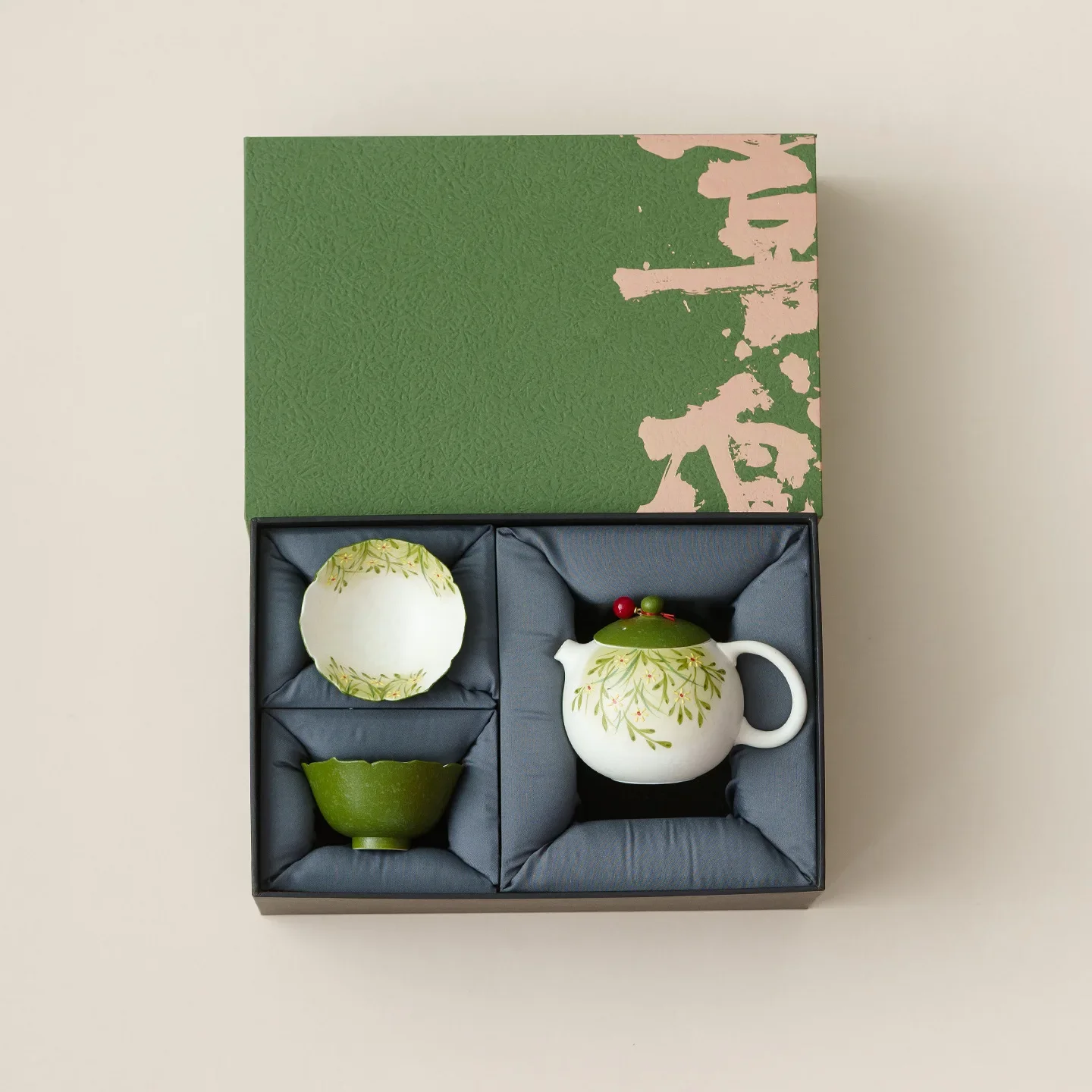 Hand-painted Daisy Teapot Ceramic Set Kung Fu Tea Set Ceramic Gift Box Practical Souvenir for Girls Unique Designer Luxury Cups