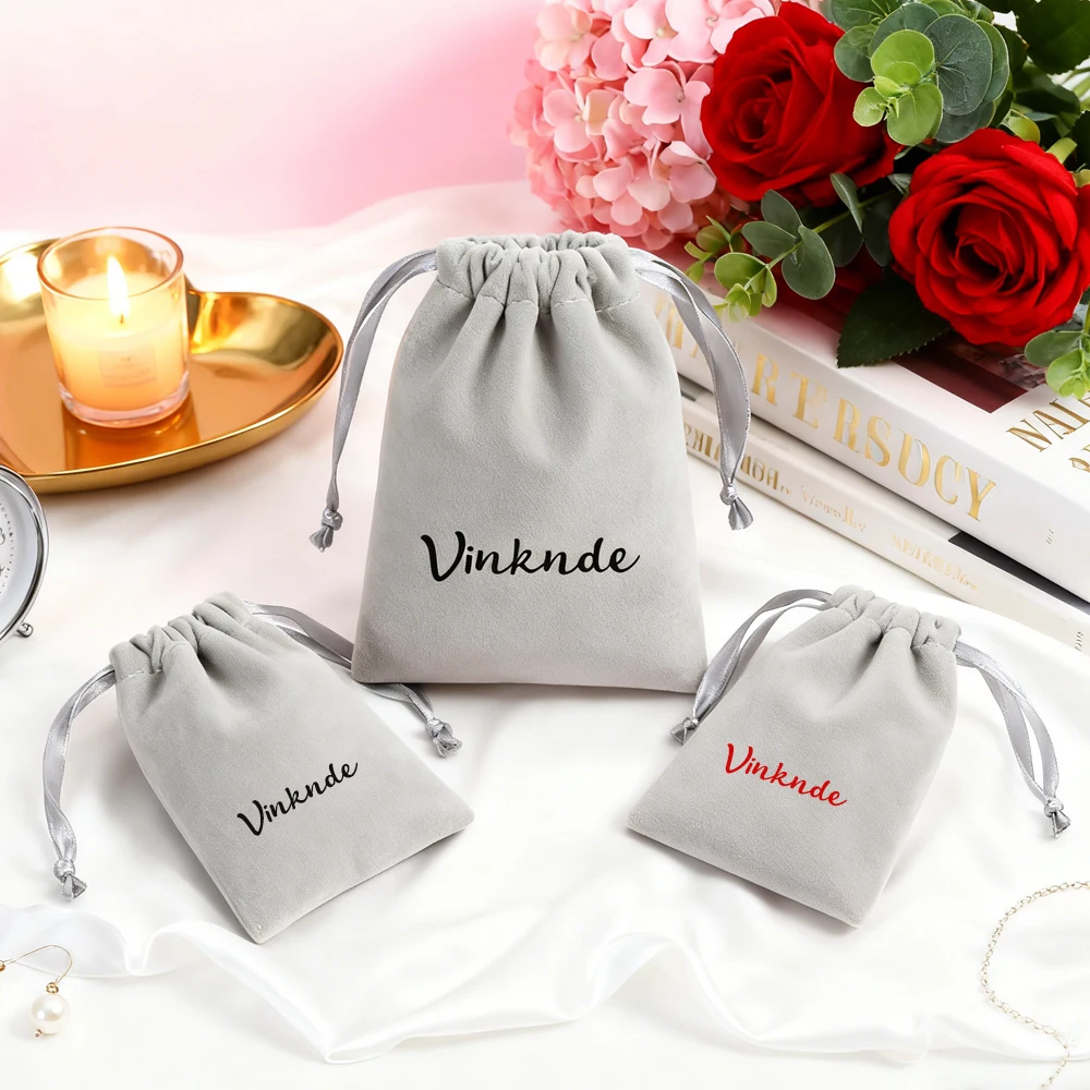 

100pcs Custom Logo Velvet Drawstring Gift Packaging Bag Wedding Christmas Favors Sachet Jewelry Candy Chocolate Storage Display