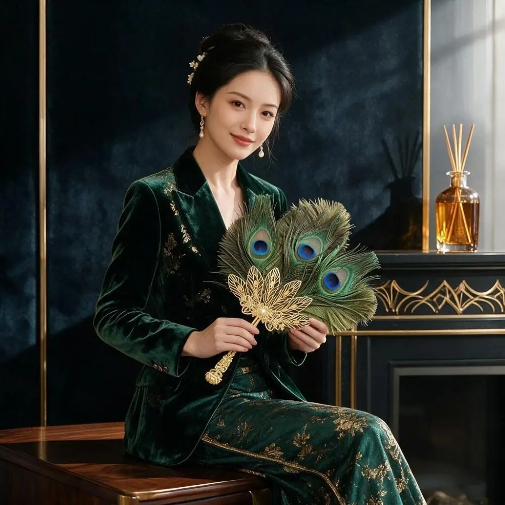 Court-Style Green Peacock Feather Fan Metal Handle Multi-Color Decorative Handheld Fan Handmade Elegant Metal Feather Fan Dance