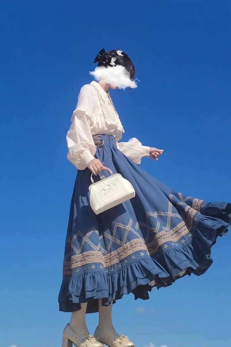 Niebieska Lolita princeska haft przemysłu ciężkiego pół spódniczka sukienka Lolita elegancka i wspaniała odzież na co dzień Miss lolity