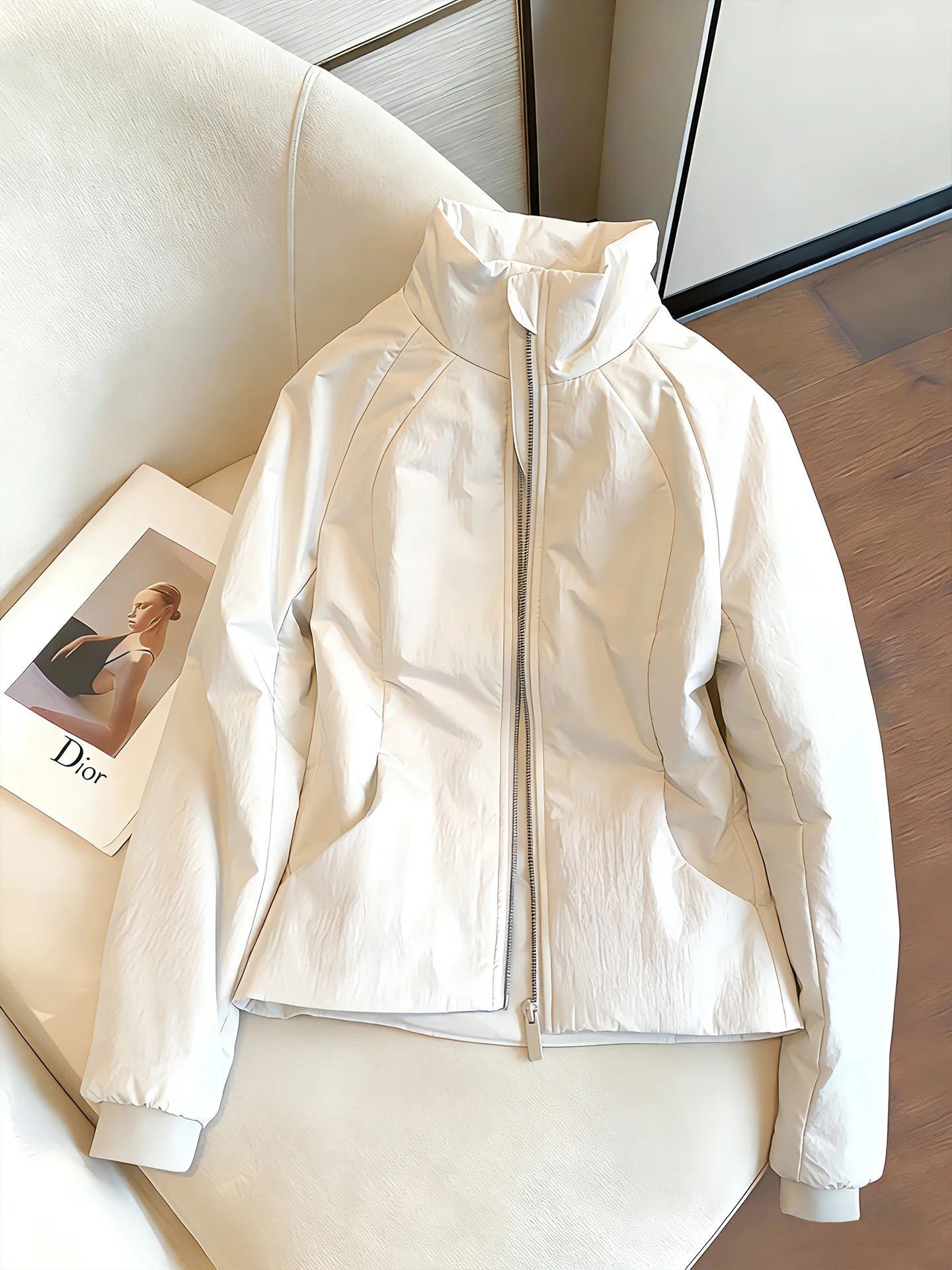 

Корейская укороченная хлопковая куртка на молнии для женщин: модная, легкая, теплая, с воротником-стойкой, на осень-зиму, с легким наполнителем