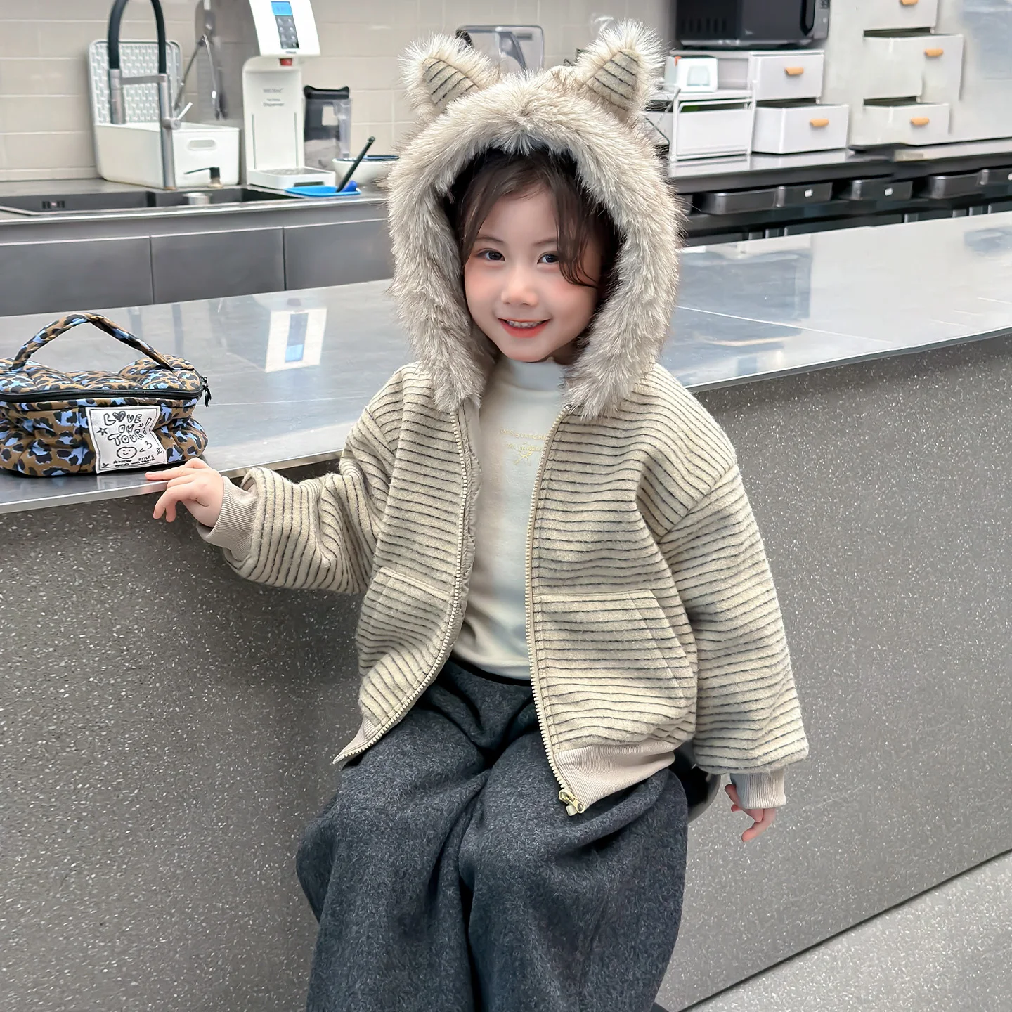 

American Retro Jacket Faux Fur Hooded Longe Sleeve Baby Girls Casual Fashion Vintage Sweatshirt Aesthetics Parkas Autumn 2025