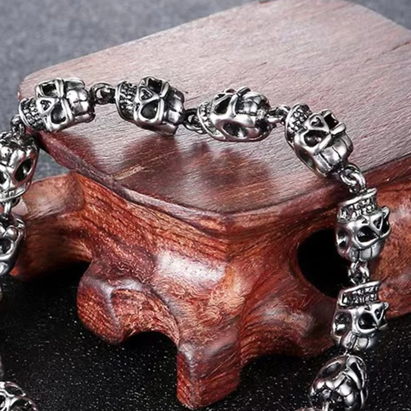 Practical Sturdy Metal Skull Bracelet With Adjustable Fit for All Wrist Sizes