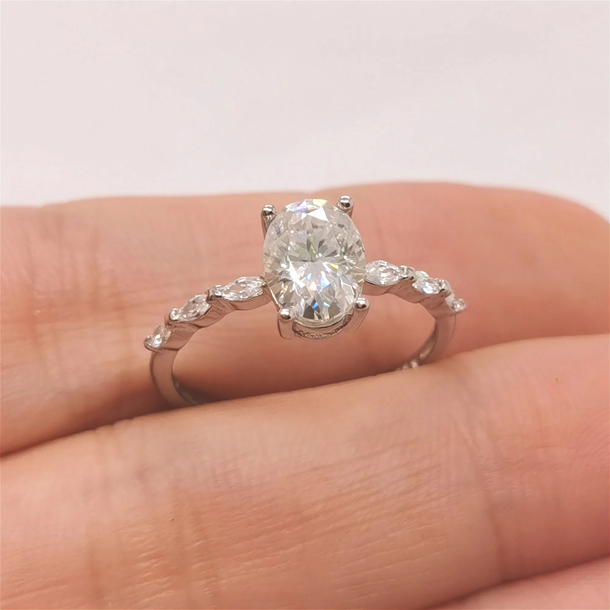 

18K Gold Plated 925 Silver Moissanite Engagement Ring for Women 6mm*8mm 1.5ct D Color Moissanite Ring