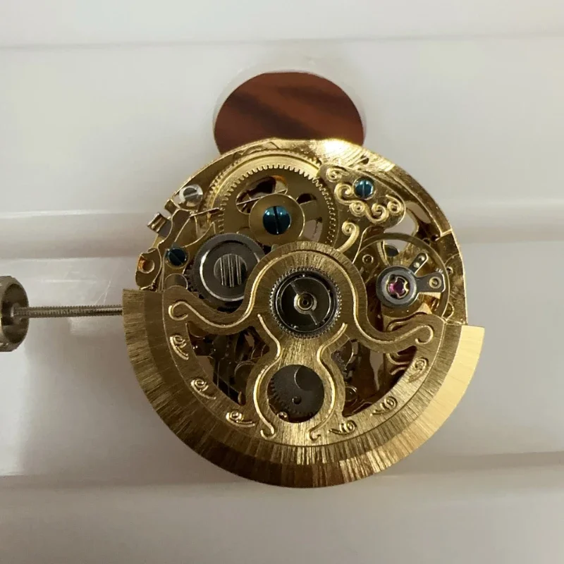 Watch movement: Domestic mechanical movement Hangzhou 2189 six-pin movement Seiko gold hollow six-pin movement