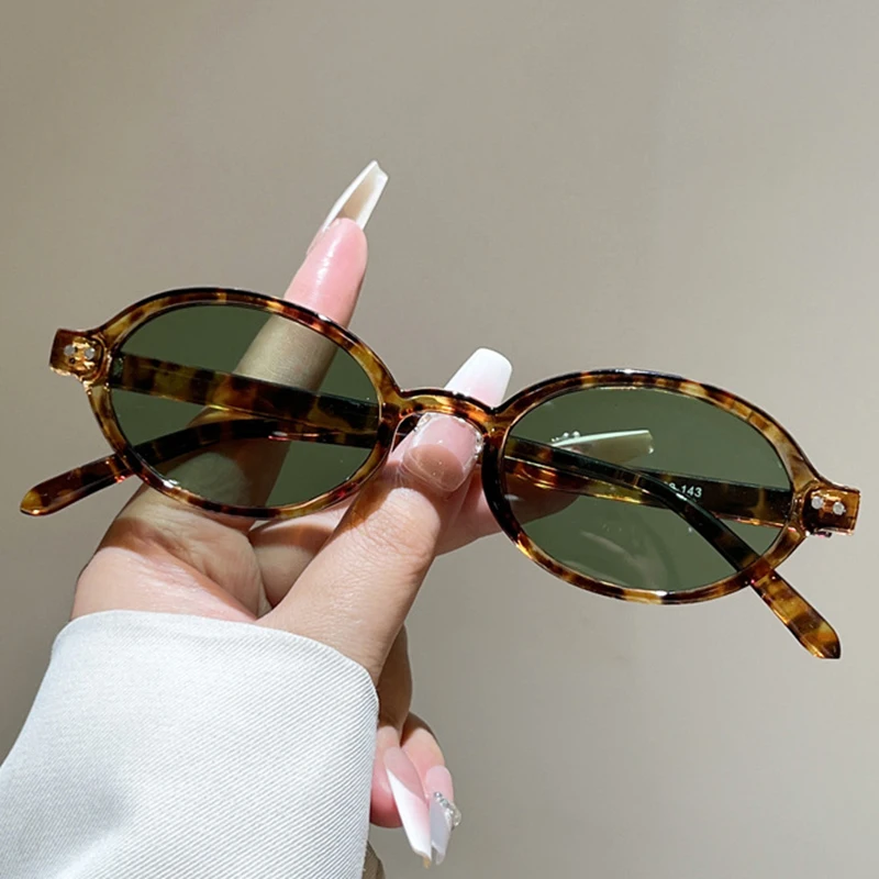 Oculos-de-sol-oval-y2k-com-rebites-estilo-hip-hop-para-mulheres-e-homens-vintage-punk-popular-para-dirigir-ao-ar-livre-design-de-marca-de-luxo