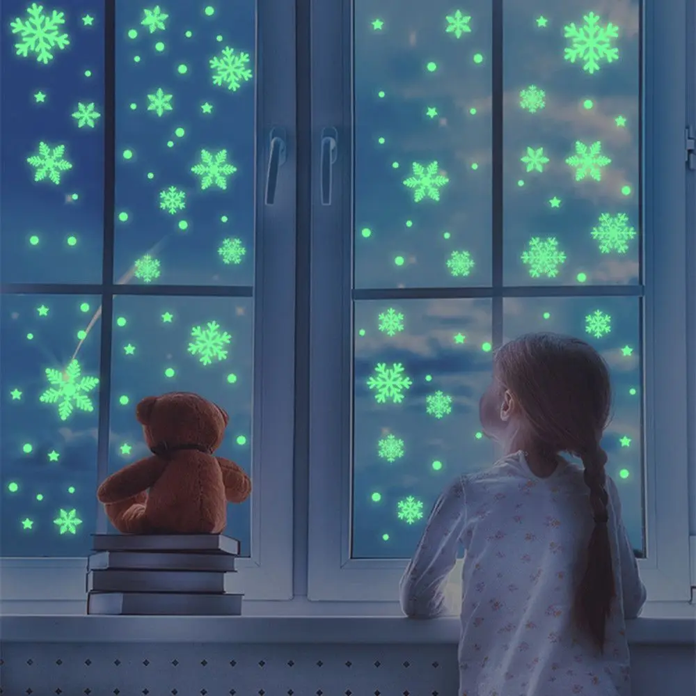 Star Shape Glow in the Dark Bedroom Dormitory Decoration Christmas Stickers Wall Stickers Fluorescent 3D Luminous Snowflake