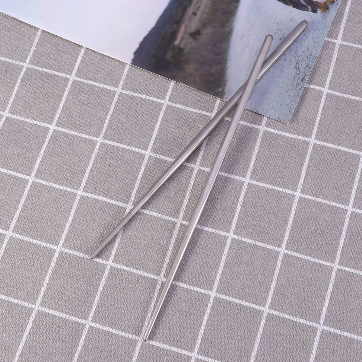 

Titanium Chopsticks Alloy Lightweight Portable Reusable Food Sticks Perfect for Home Camping Travel Silver