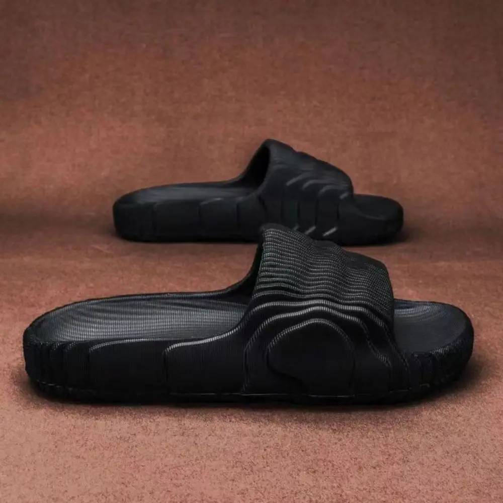 Luxuriöse Rutschfeste Herren-Hausschuhe Unisex Weiche Sohle Einfarbige Strandpantoffeln PVC Damen-Sandalen Sommer – Detail 6