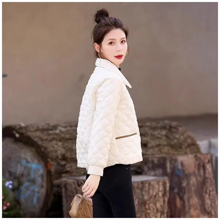 سترة قطن نسائية قصيرة الطراز بنمط شبكي ماسي سترة شتوية خفيفة ورقيقة للنساء 2025 سترة قطنية قصيرة متعددة الاستخدامات جديدة #5