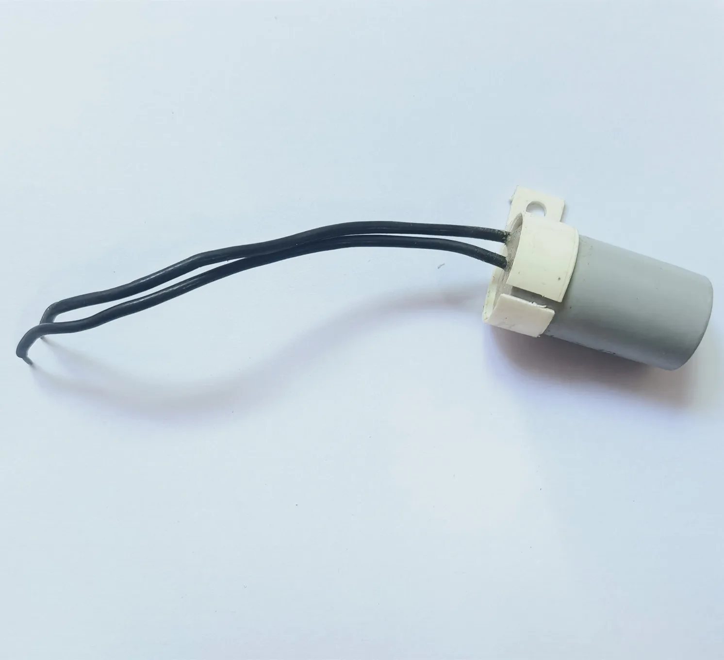 Original New 100% 250V 0.1UF 100R F1740 410 with Cable Film Capacitor 18*34mm (Inductor)