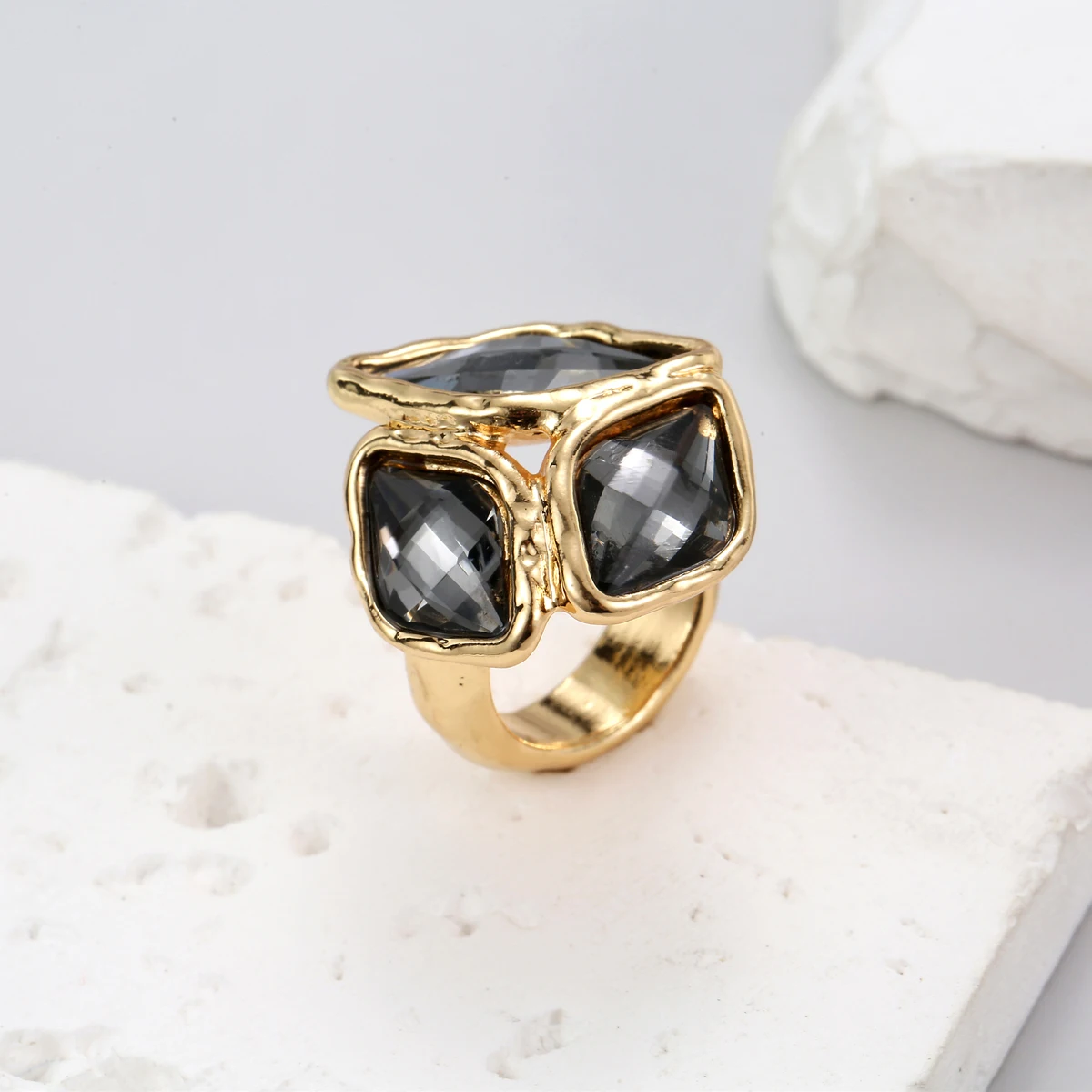 Anslow Fashion Jewelry Irregular Gold Color Rhomboid Crystal Elegant Lady Big Finger Ring Party Ball Accessories Christmas Gift