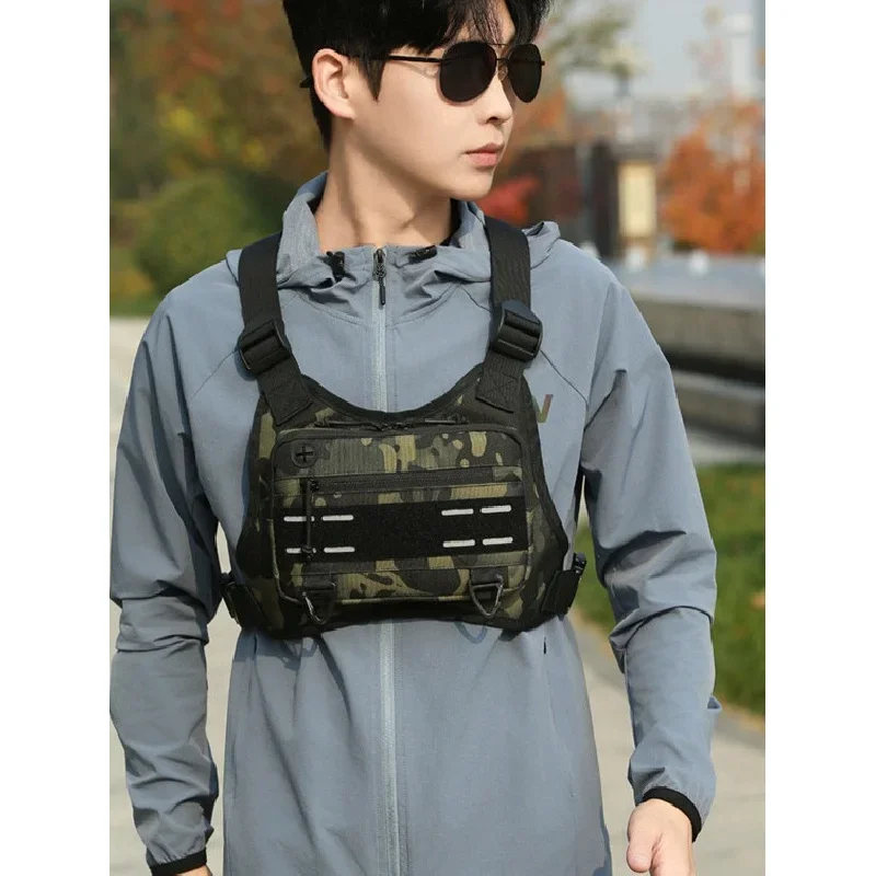 

Мужская многофункциональная сумка-жилет для активного отдыха: дышащая, со светоотражающими полосами — идеально подходит для кемпинга, бега, походов и фитнеса.