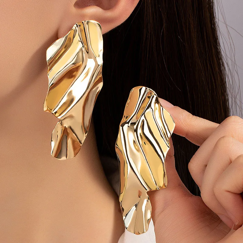 Vintage Punk Metal Iron Sheet Geometric Big Earrings for Women Fashion Irregular Gold Color Sequin Jewelry Party Gift