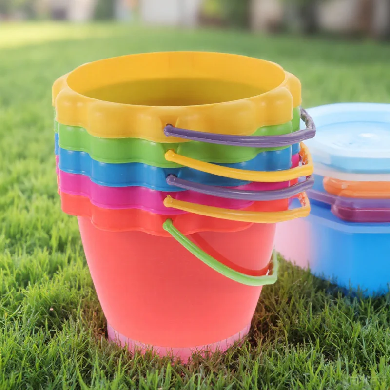 5 قطع من دلاء رمل الشاطئ للأطفال عالية القوة من البلاستيك المحمول في الهواء الطلق أدوات لعب الرمل مناسبة لرياض الأطفال على شاطئ البحر