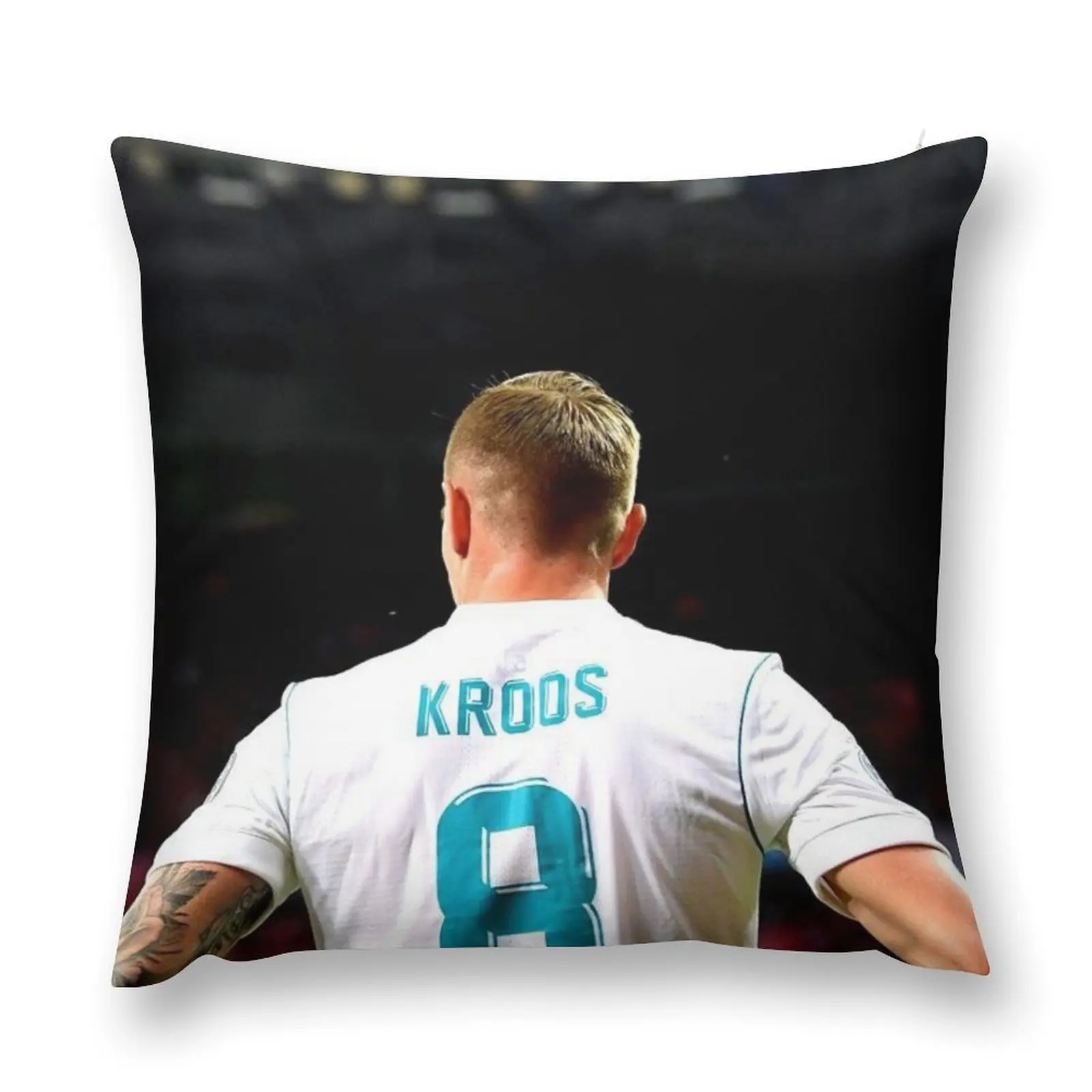 toni kroos Throw Pillow Cushion Cover For Sofa Rectangular Cushion Cover pillow