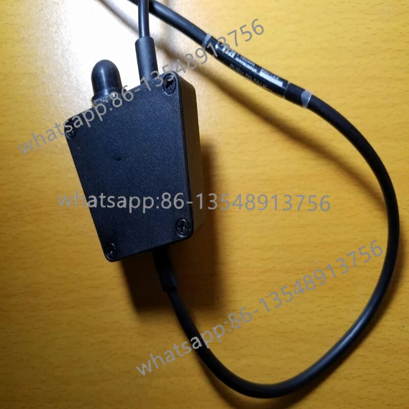 

TPRC-152 148 E type down-press transmitter switch PTT portable version, same-day delivery