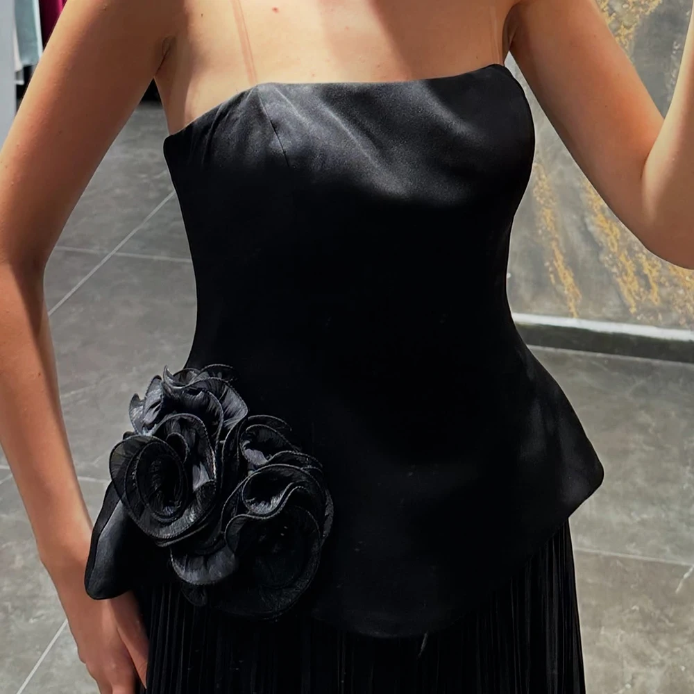 فساتين سهرة مخصصة على شكل حرف A بطول الشاي بدون حمالات بدون أكمام فستان حفلات أنيق مكشكش بسيط ثنيات بدون ظهر