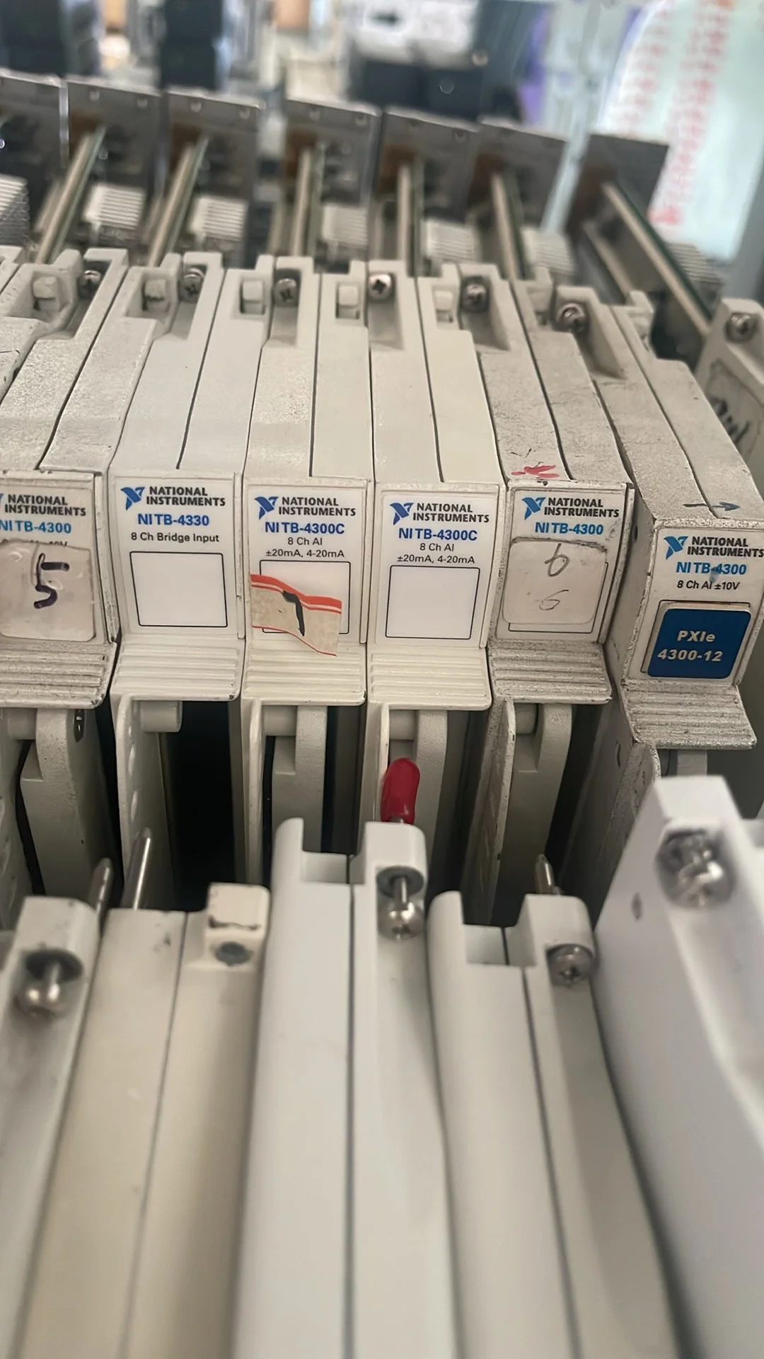 American NI NITB-4300 Series Modules, Original And Genuine, With Intact Functions, Connected
