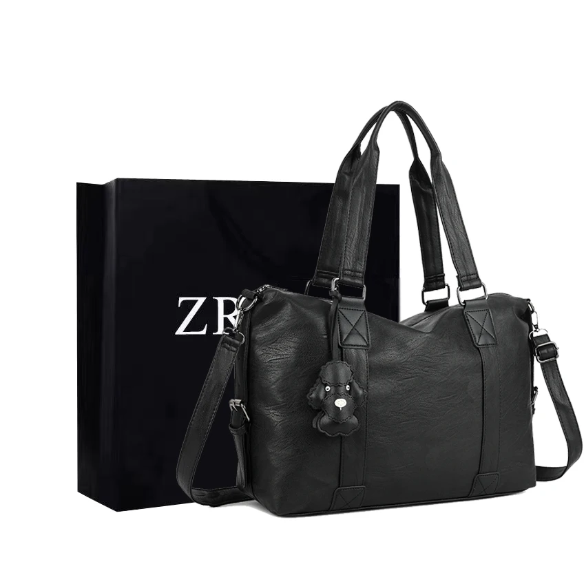 

Черная сумка через плечо из мягкой кожи большой емкости с подвеской в виде плюшевой собаки, однотонная женская дорожная сумка с плечевым ремнем