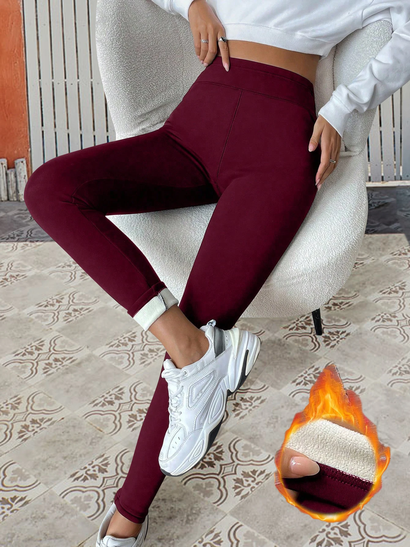 Wine red casual tight leggings, padded leggings with velvet, elastic waistband without pockets, autumn and winter women\'s wear.