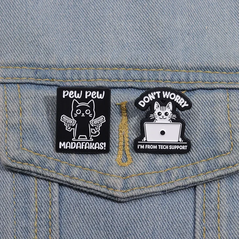 Cat Programmer Enamel Pins Don't Worry I'm from Tech Support Brooch Cute Kitten Metal Badges Lapel Jewelry Gift Wholesale