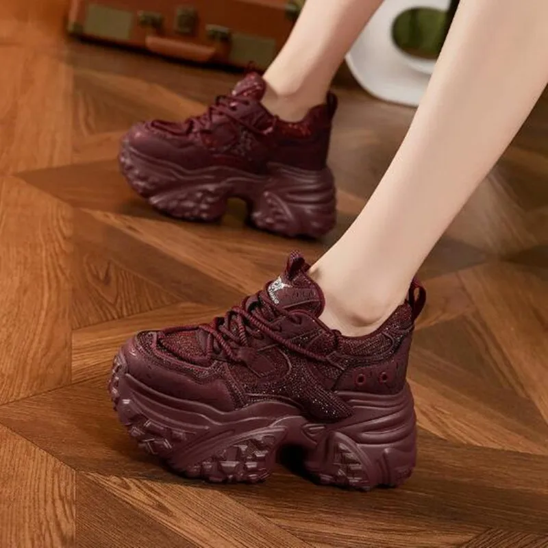 

НОВЫЕ 9-сантиметровые кроссовки из микрофибры и синтетики, весенне-осенние ботинки, ботильоны из натуральной кожи, женские вулканизированные кроссовки с блестками