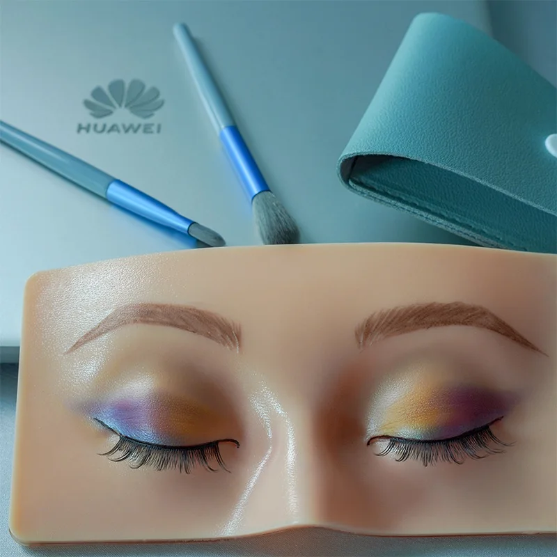 แผ่นซิลิโคนฝึกการแต่งหน้าใช้ซ้ำได้แผ่นฝึกการสักคิ้วสำหรับฝึกการแต่งหน้าเพื่อความงามสถาบันเครื่องสำอาง