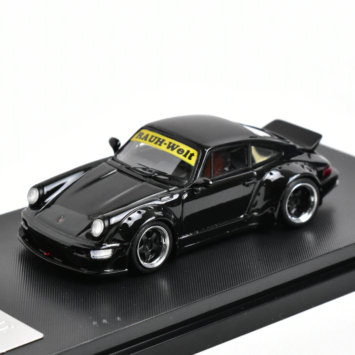 Stance Hunters SH 1:64 964 RWB RAUH-Welt Resin Diecast Model Car