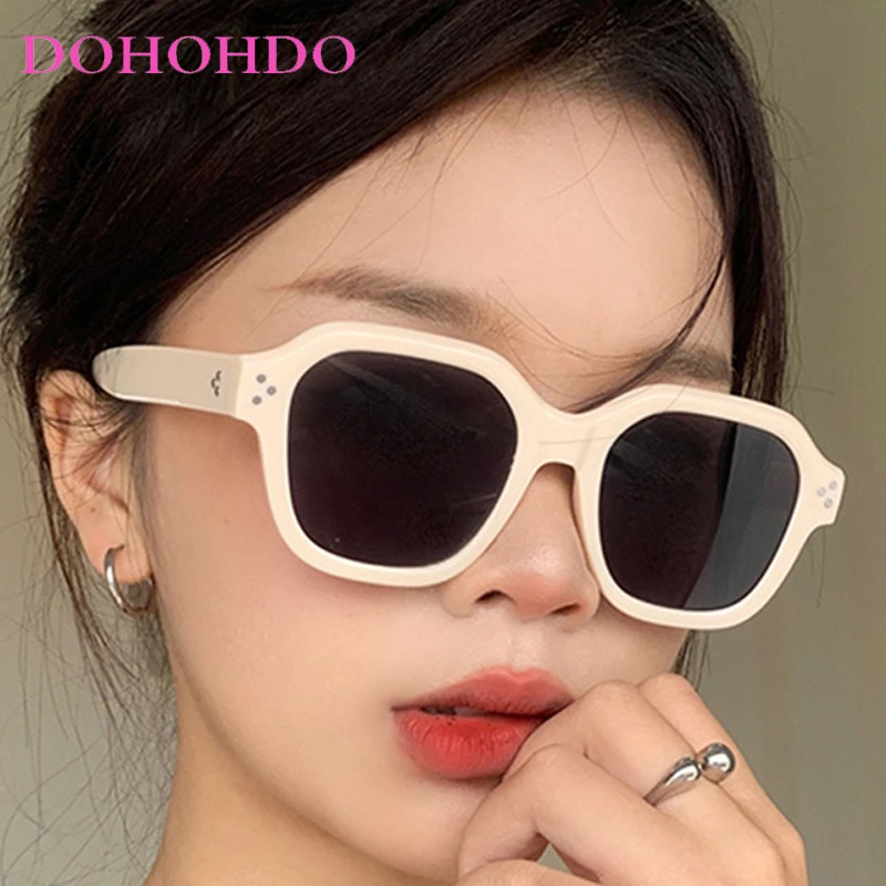 

Fashion Irregular Square Rivets Sunglasses For Women Men Classic Candy Color Sun Glasses Driving Travel Shades Female UV400 Очки