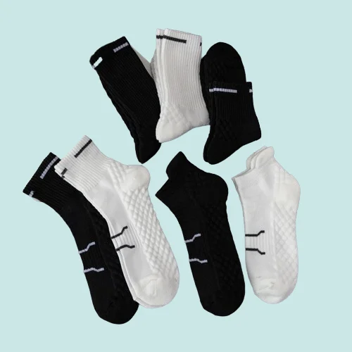 Meias Esportivas Mid-Calf Absorvente de Suor, Fundo de Toalha Espessada, Meias de corrida ao ar livre, Meias de caminhada, Alta qualidade, Novo, 2022, 2024