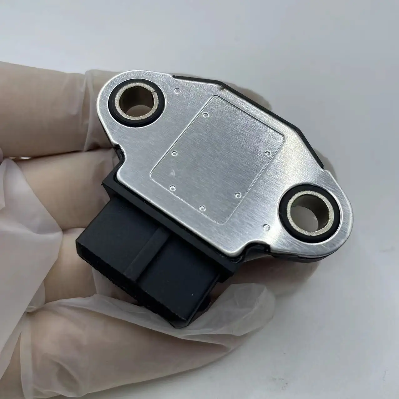 1pc MD374437 Ignition Failure Sensor For MMITS-UBISHI PA-JERO  MD315784 MD354655 J5T60572 27370-38000 2737038000 J5T
