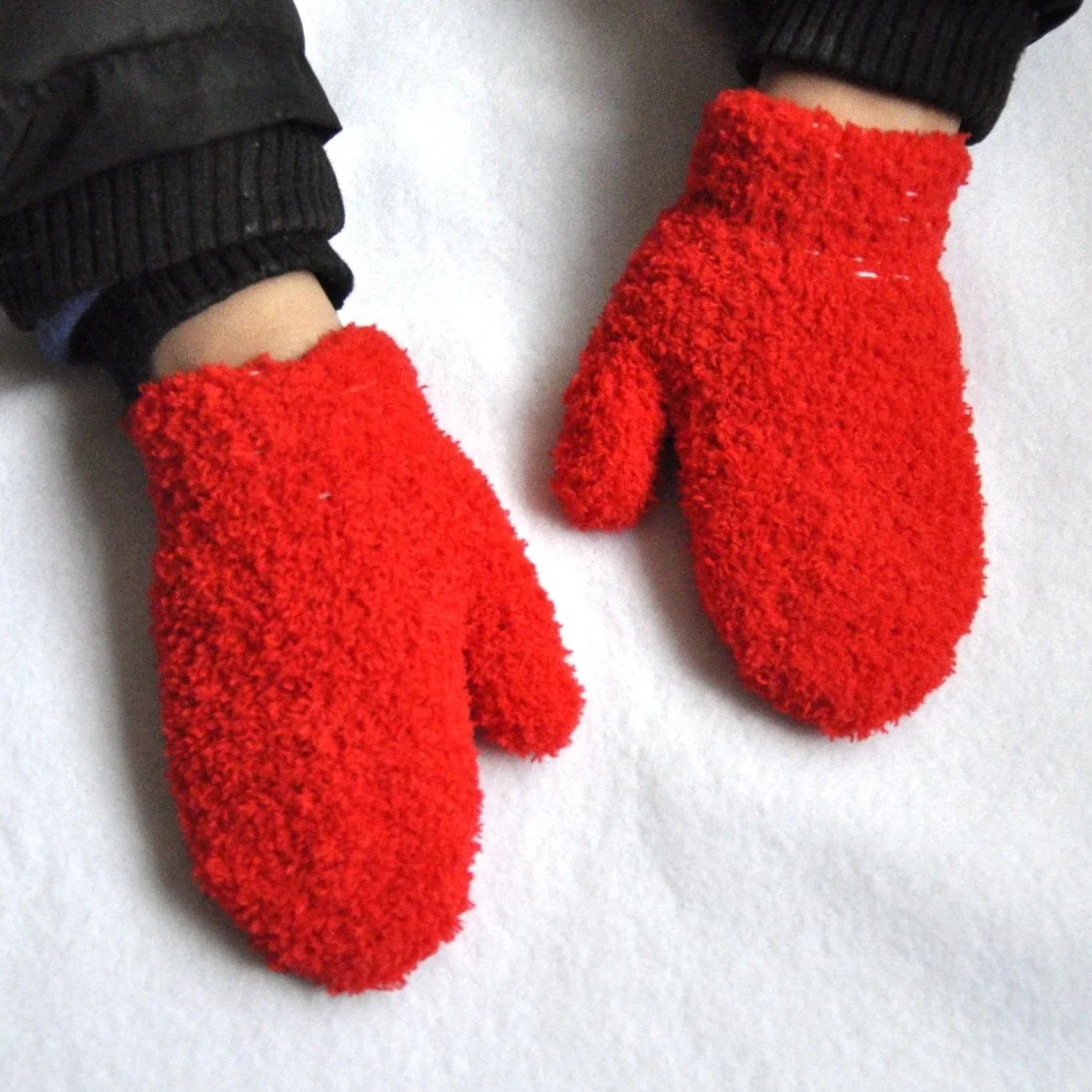 Baby Short Gloves Winter Coral Fleece Children Solid Knitted Plush Furry Full Finger Mittens Autumn Hand Warmer 1-4 Years Old