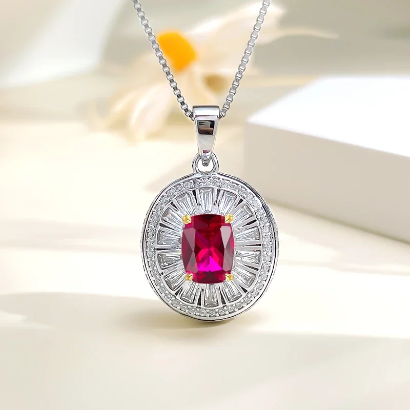 

Fashionable Artificial Dove Blood Red 925 Silver Pendant with High Carbon Diamond Inlay for A Retro and High-end Feel