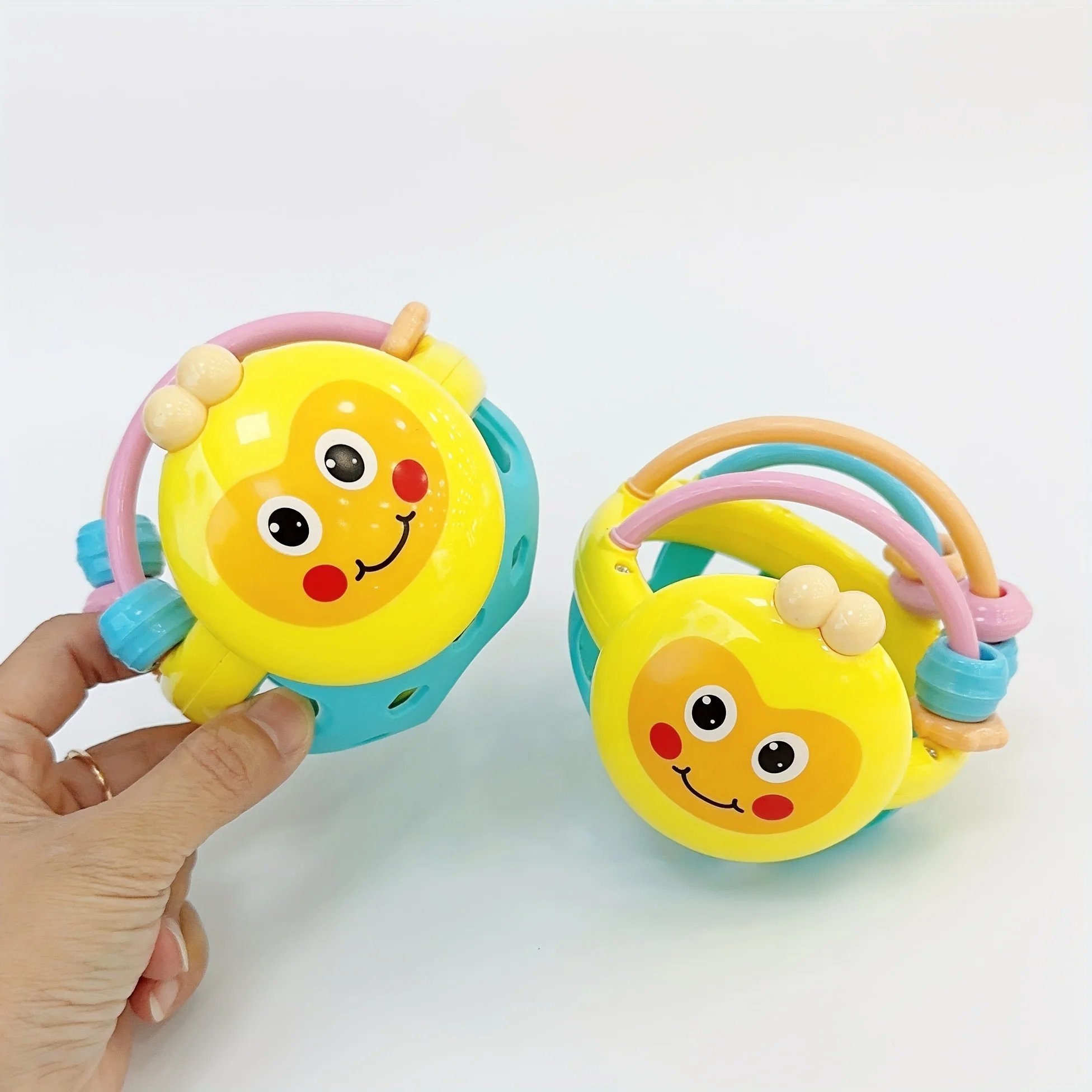 Sensory Bell Ball and Teething Ball Toys for 0-1 Year Olds, Can Be Scratched and Bitten and Gripped, Baby Hand Rattles Bed Bells