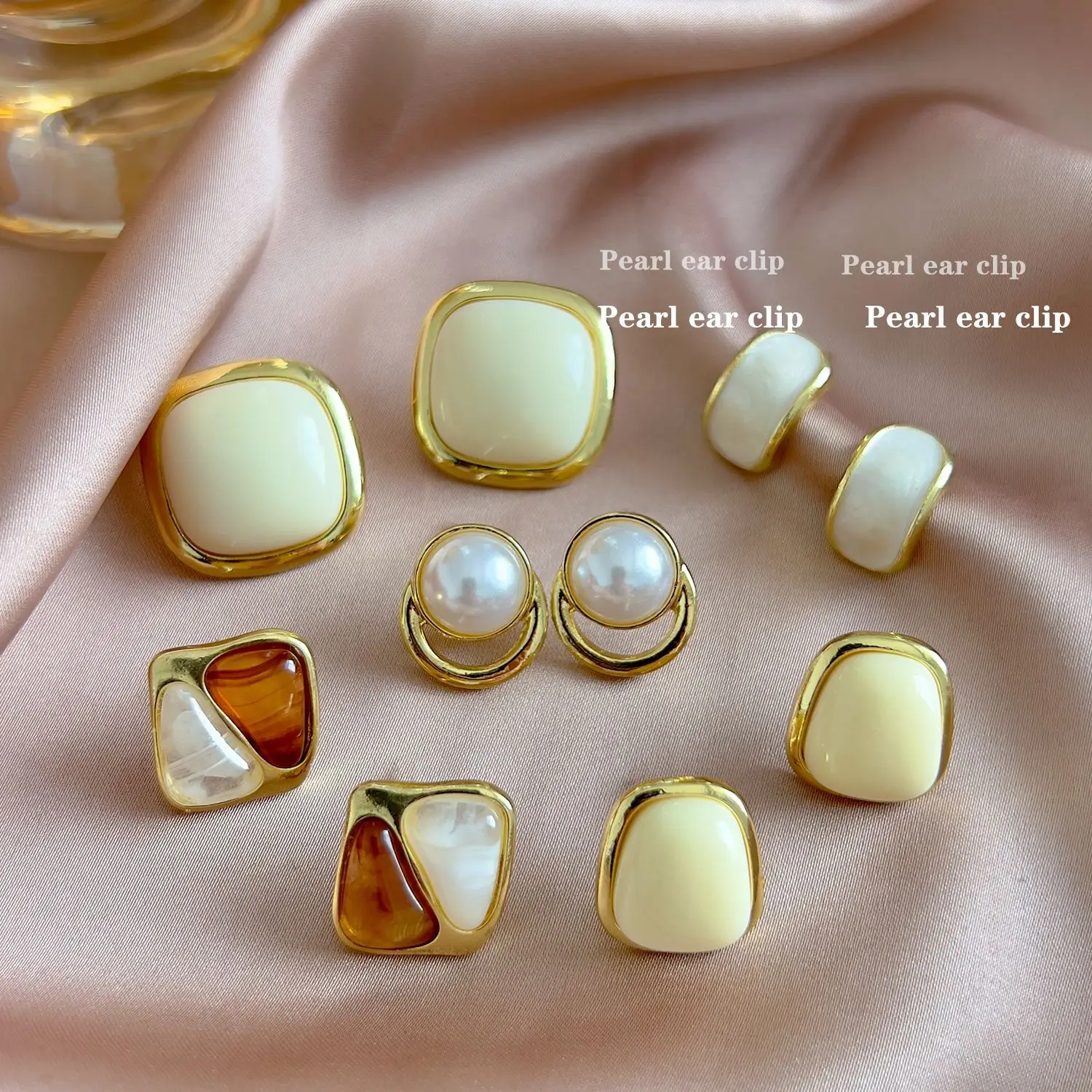 GRACE JUN New Arrival Gold Color Women\'s Clip on Earrings Without Pierced Cuff Earrings Fashion Enamel Pearl Ear Clip Jewelry